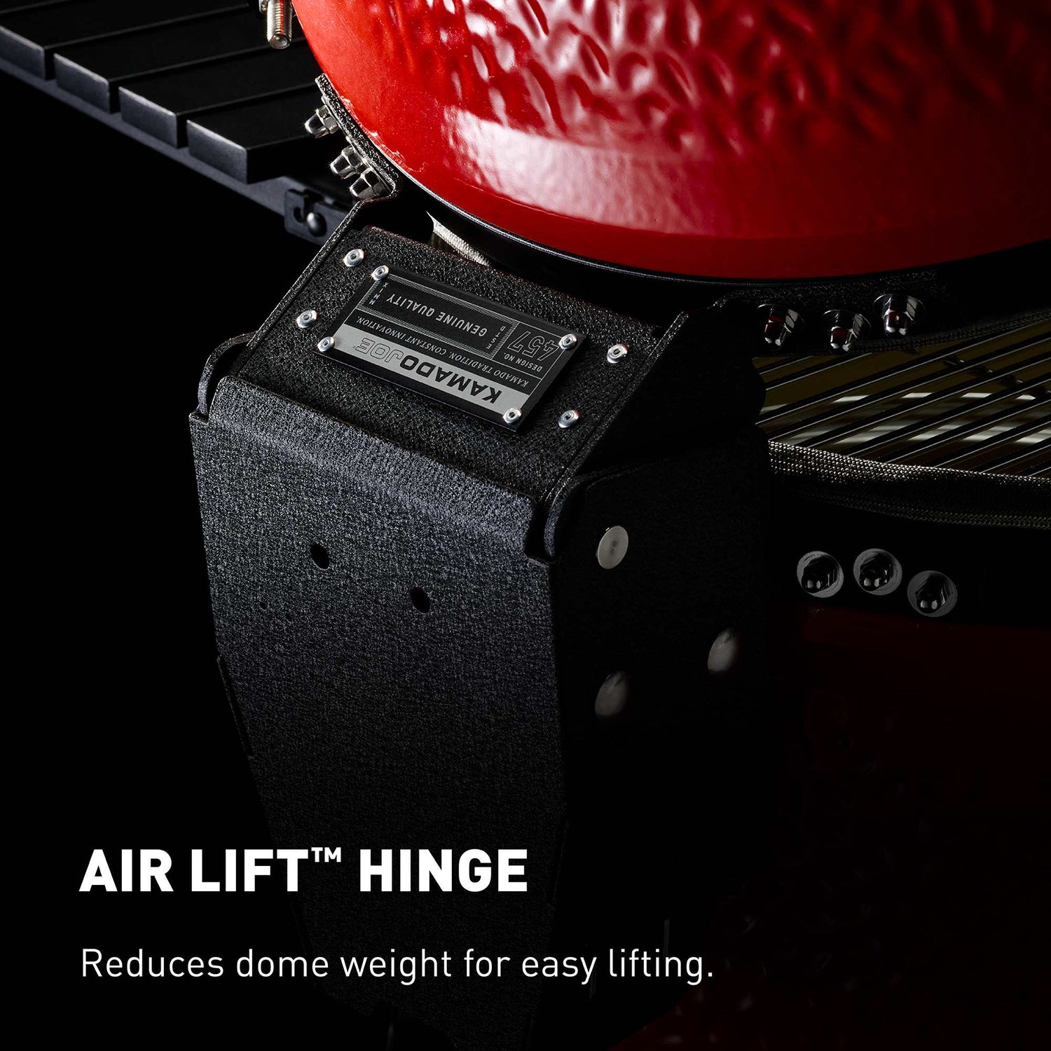 Close-up of a barbecue grill with an 'Air Lift Hinge' feature highlighted.