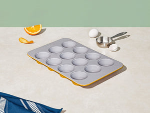 Caraway Muffin Pan in Marigold