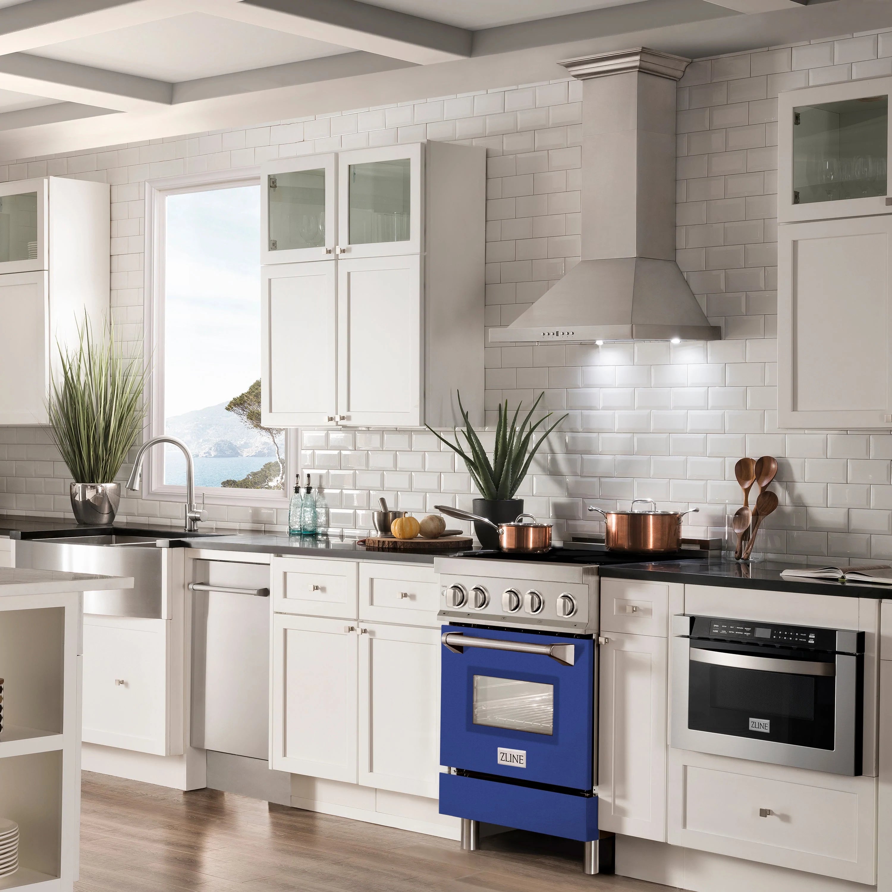 ZLINE 24 Inch 2.8 cu. ft. Induction Range with a 3 Element Stove and E