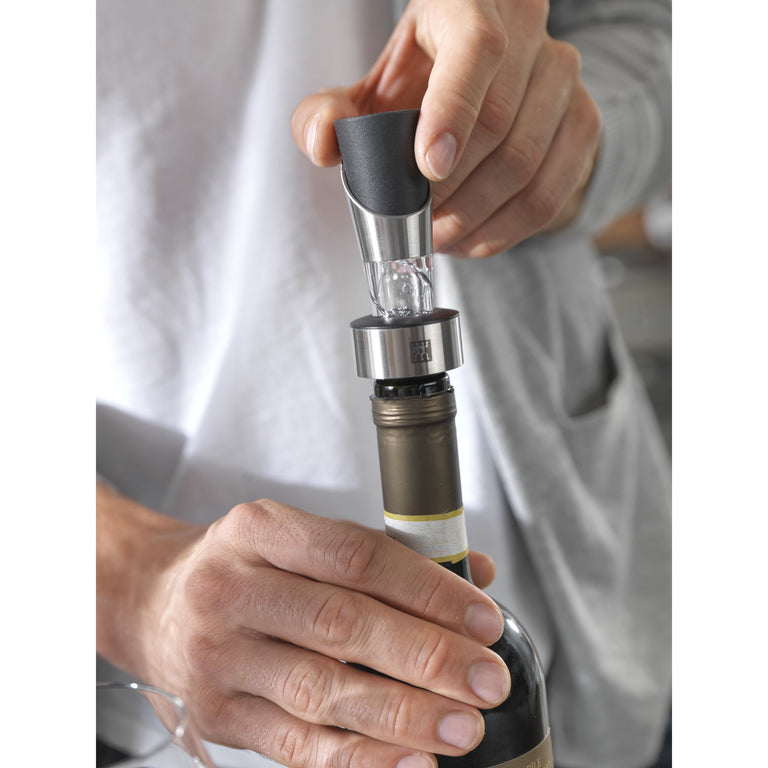 ZWILLING 18/10 Stainless Steel Decanter, Wine Aerator, Pourer and Stopper