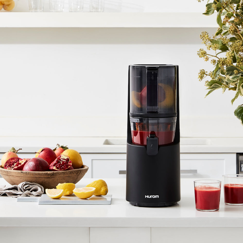 Hurom H-200 Slow Juicer