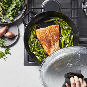 Staub Cast Iron 3.5-qt Braiser with Glass Lid - Lilac