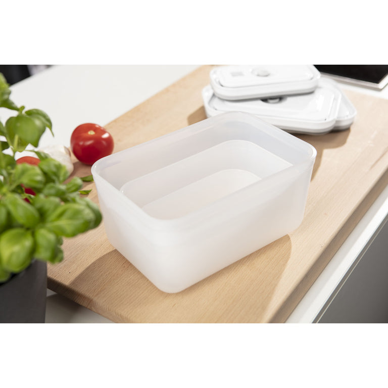 ZWILLING Small Plastic Vacuum Container, Fresh & Save Series