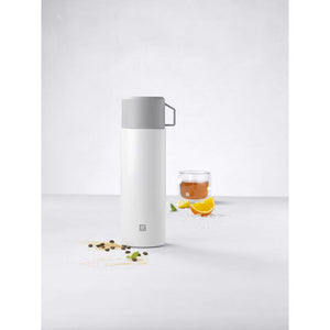 ZWILLING Thermo Bev Bottle w/ Lid/Cup, 33.8 oz/1L - Silver-White