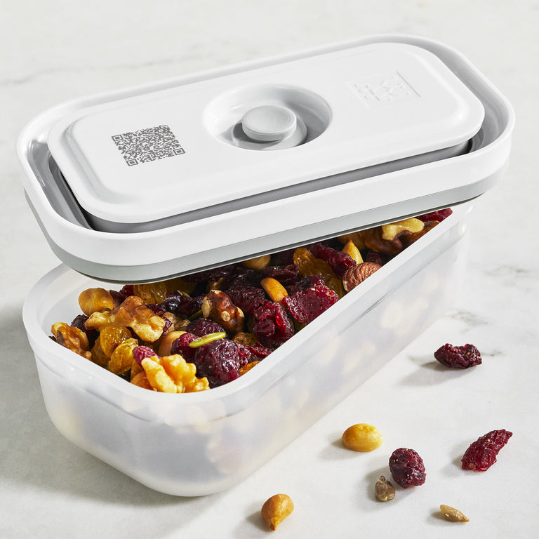 ZWILLING Small Plastic Vacuum Container, Fresh & Save Series