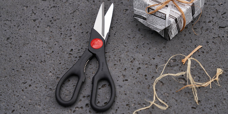 ZWILLING TWIN Kitchen Shears in Black