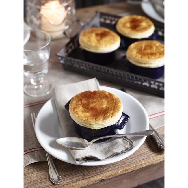 Staub Stoneware Dutch Oven - Thumbnail 5