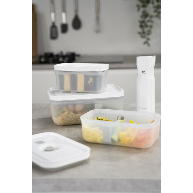 ZWILLING Medium Plastic Vacuum Lunch Container, Fresh & Save Series