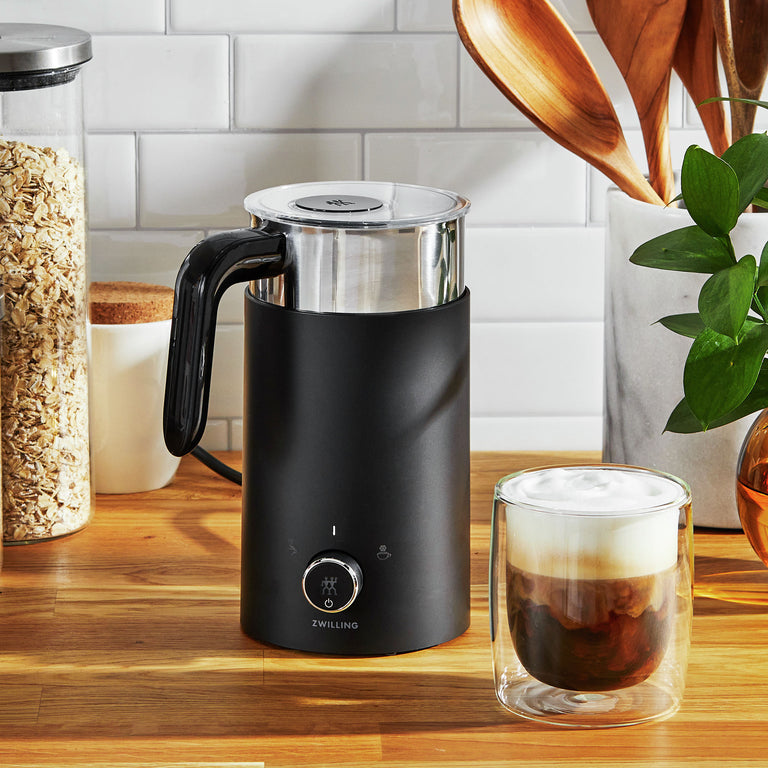 ZWILLING Milk Frother in Black, Enfinigy Series