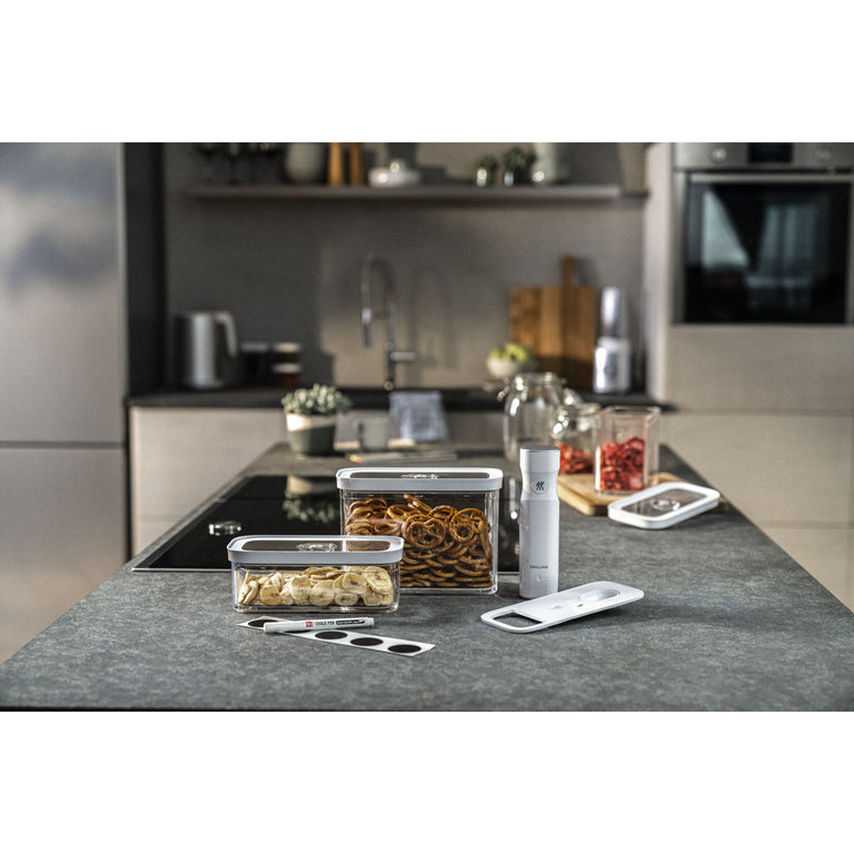 ZWILLING 1.9 Qt. 2M Container, Fresh & Save Cube Series