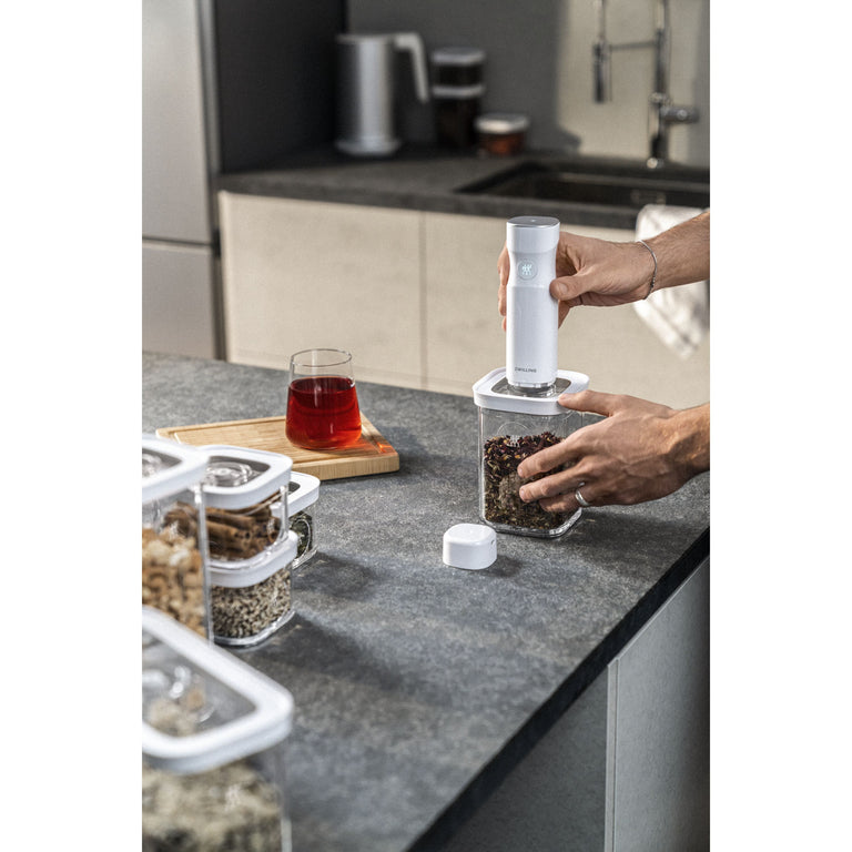 ZWILLING Large 1.7 Qt. Container, Fresh & Save Cube Series