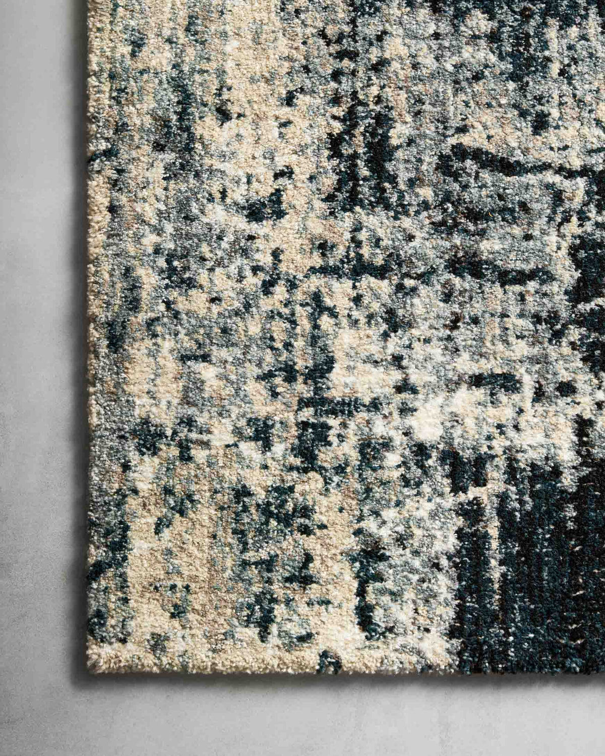 Loloi Augustus AGS-01 Navy / Dove area rug - image 3