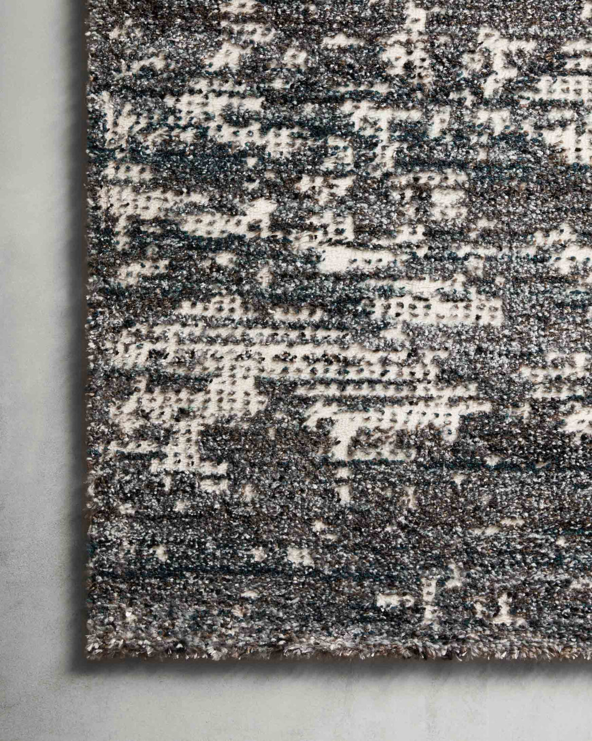 Loloi Augustus AGS-05 Denim area rug - image 3