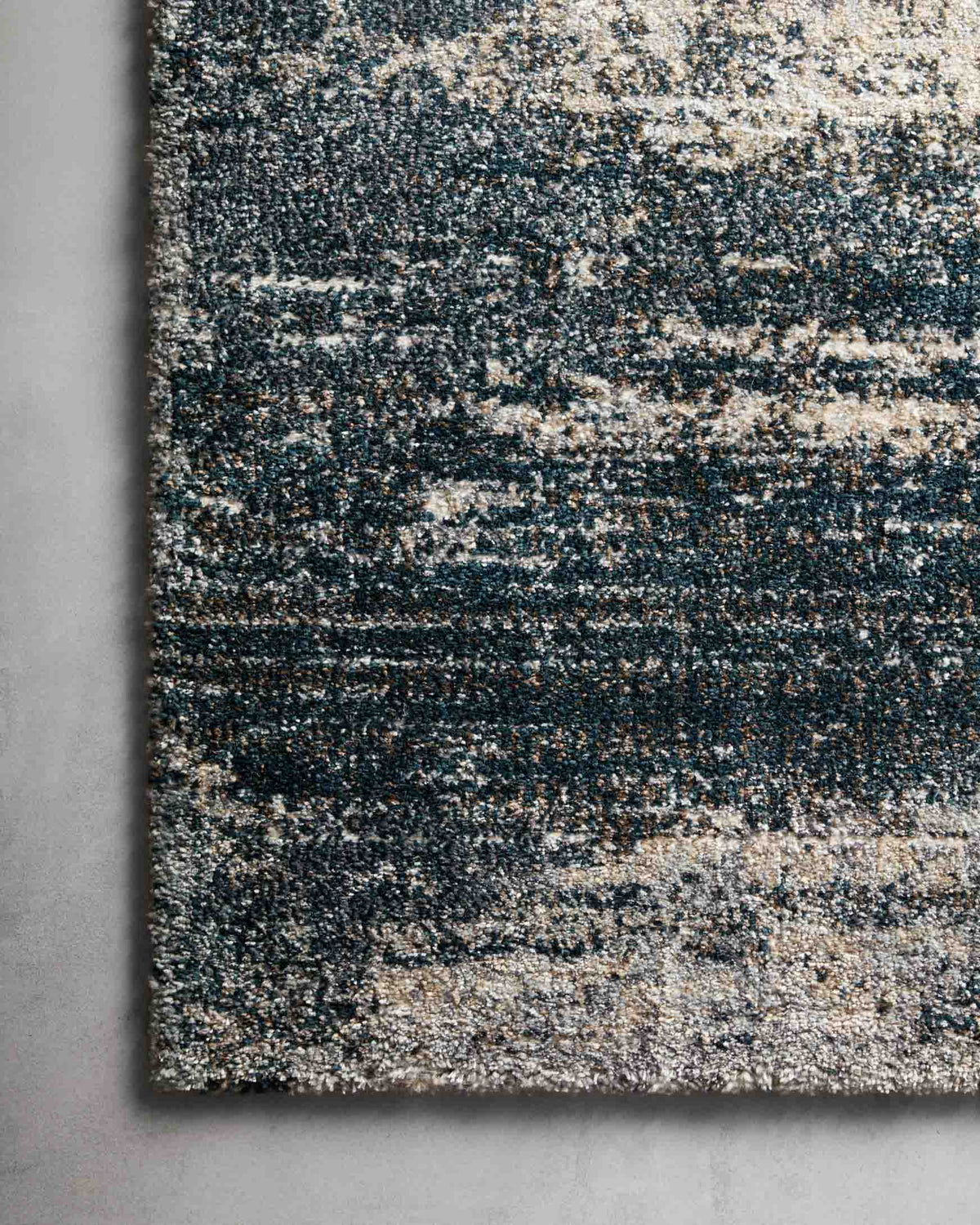 Loloi Augustus AGS-07 Navy / Stone area rug - image 4