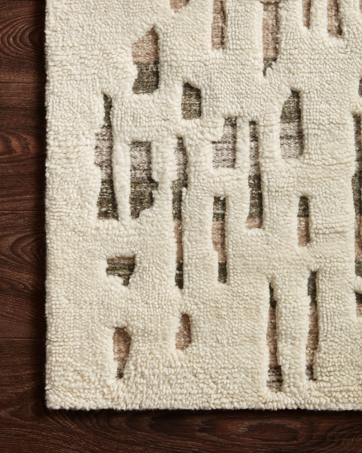 Loloi Bennett BEN-06 Ivory / Forest area rug - image 4