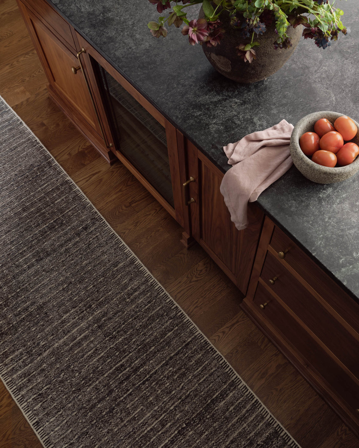 Loloi Beverly BEV-01 Charcoal area rug - image 2