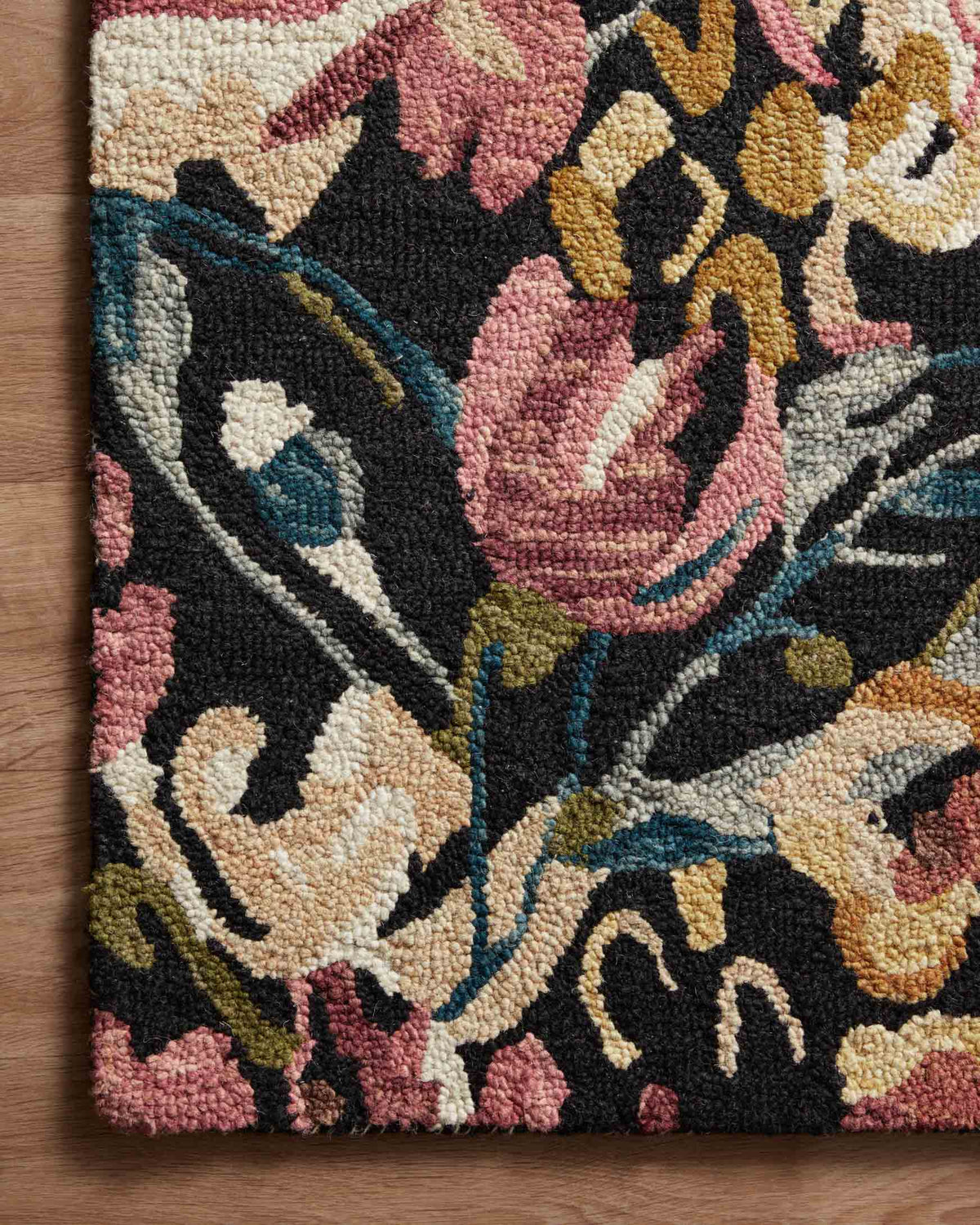 Loloi Belladonna BLM-01 Black / Berry area rug - image 5