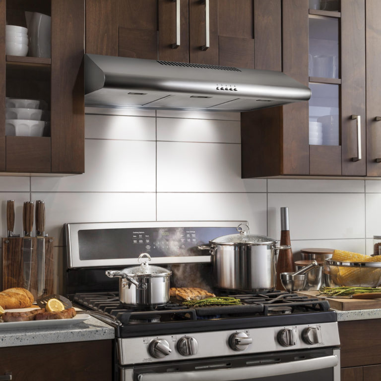 Cosmo 36" Convertible Under Cabinet Range Hood in Stainless Steel, COS-5MU36