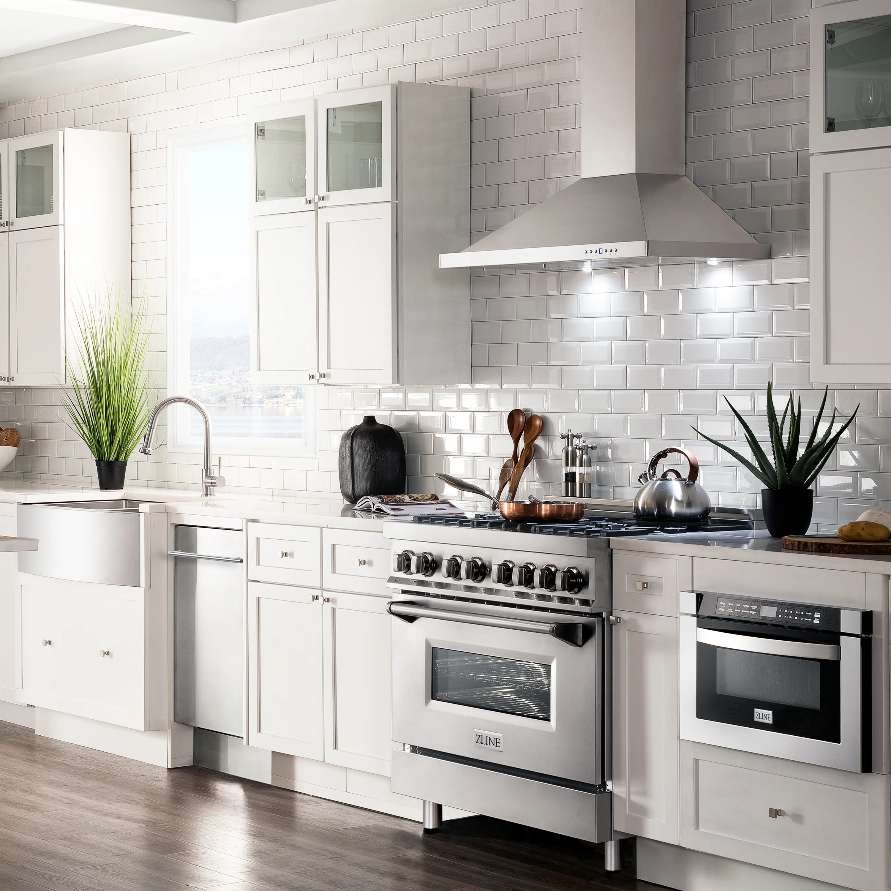 ZLINE 30 in. Convertible Vent Wall Mount Range Hood in Stainless Steel KB 30