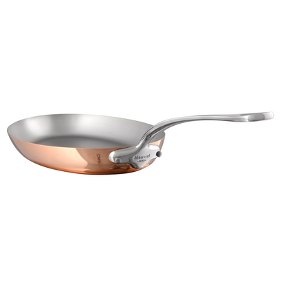 Mauviel 1830 M'Heritage M'150 S Copper Oval Frying Pan With Cast Stainless Steel Handle, 13 x 9-in
