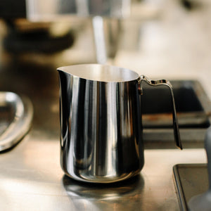 Fellow Eddy Milk Steaming Pitcher in Graphite, 18oz