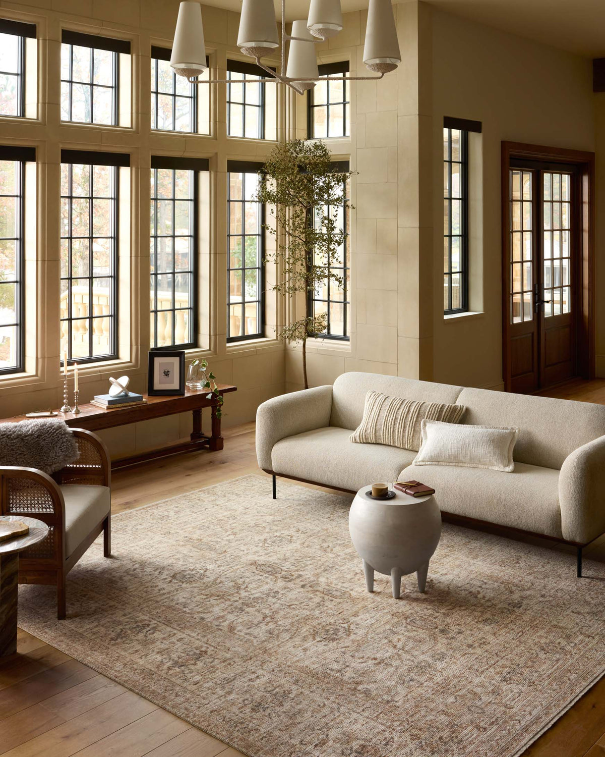 Loloi Heritage HER-04 Ivory / Natural area rug - image 2