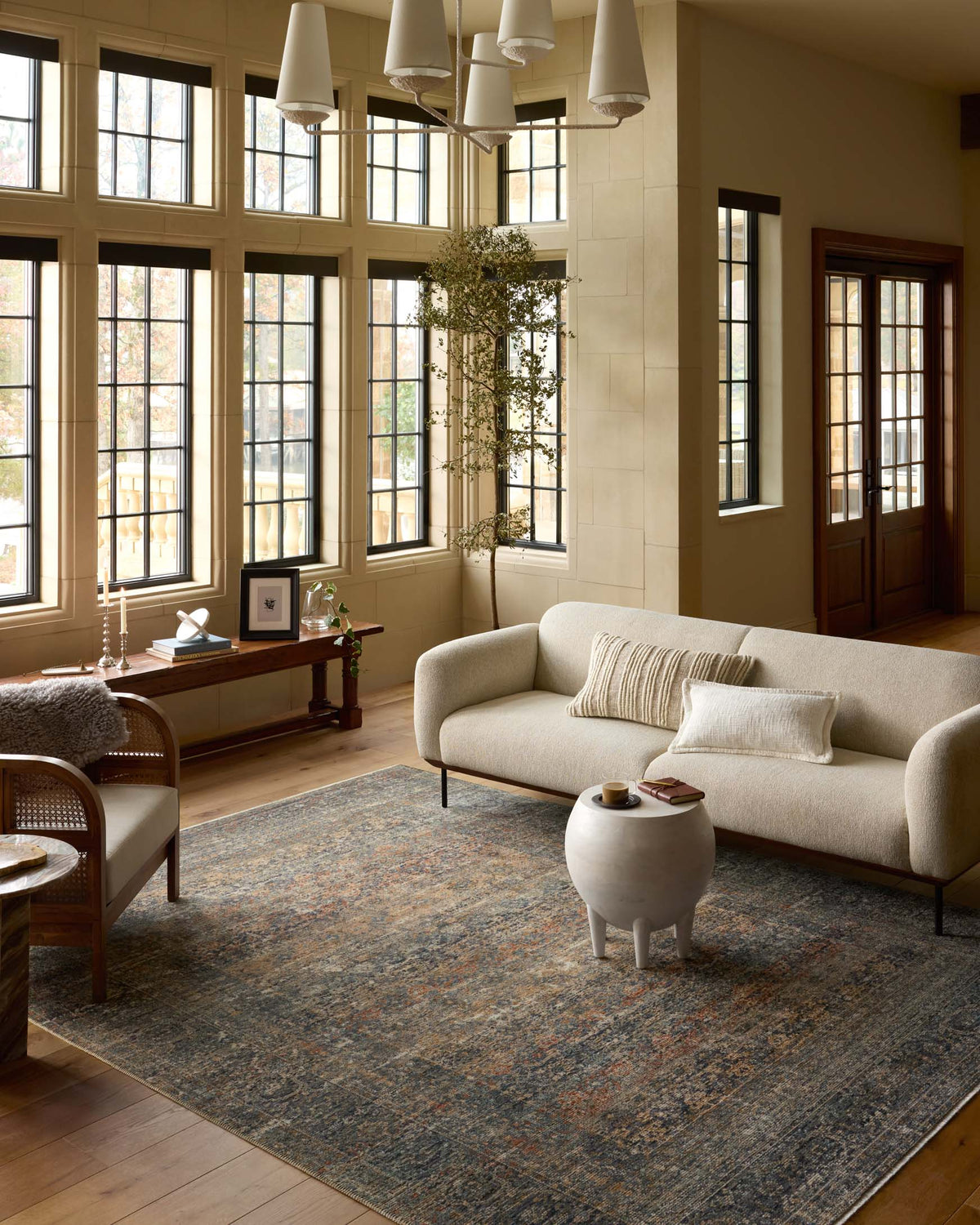 Loloi Heritage HER-11 Midnight / Multi area rug - image 2
