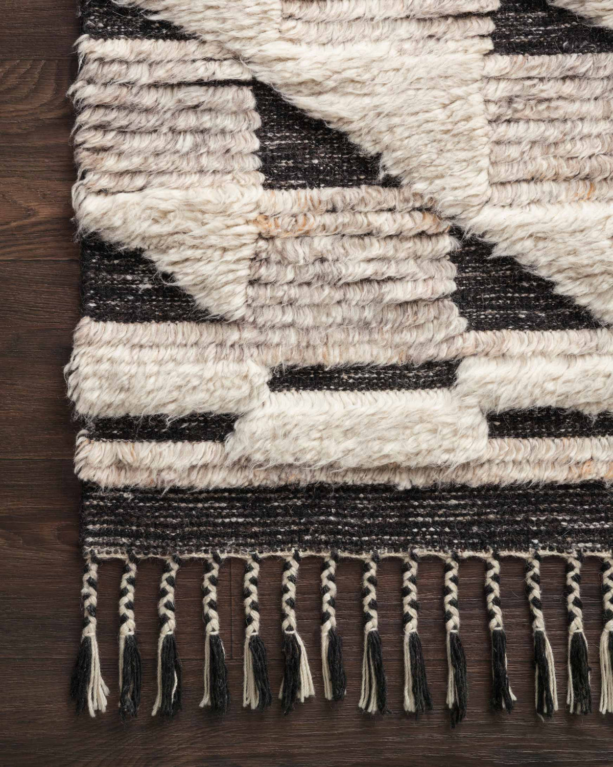 Loloi Khalid KF-02 Natural / Black area rug - image 6