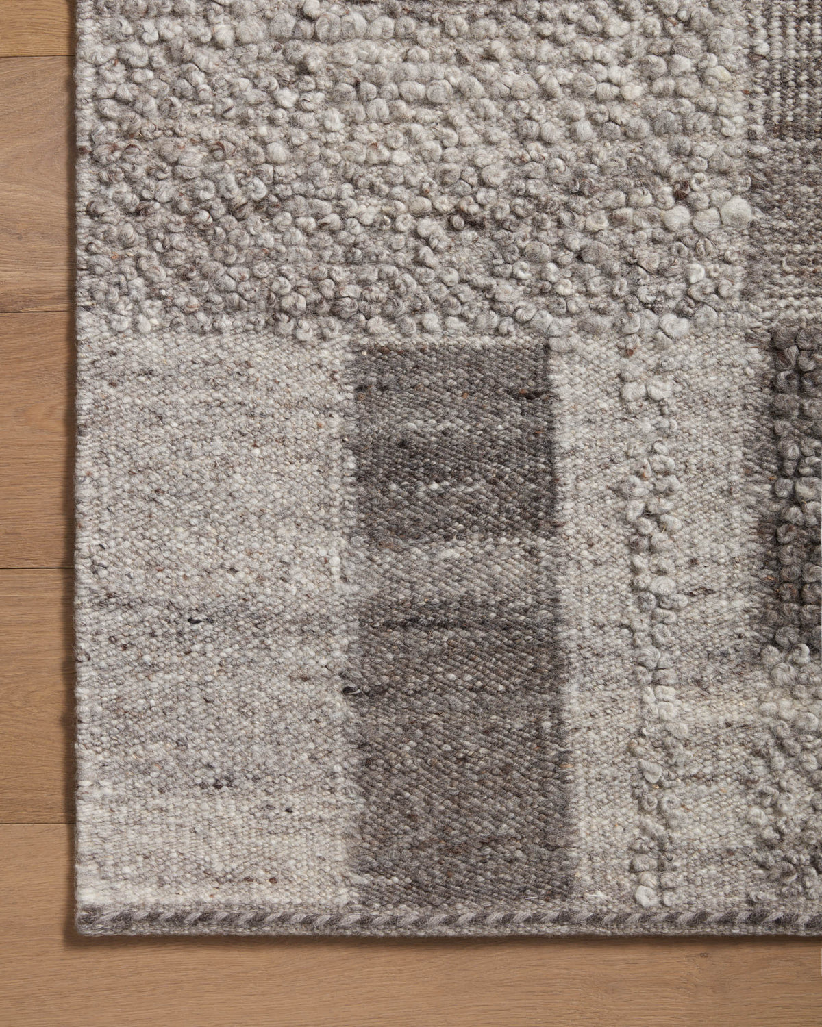 Loloi Manfred MAN-01 Charcoal / Dove area rug - image 3