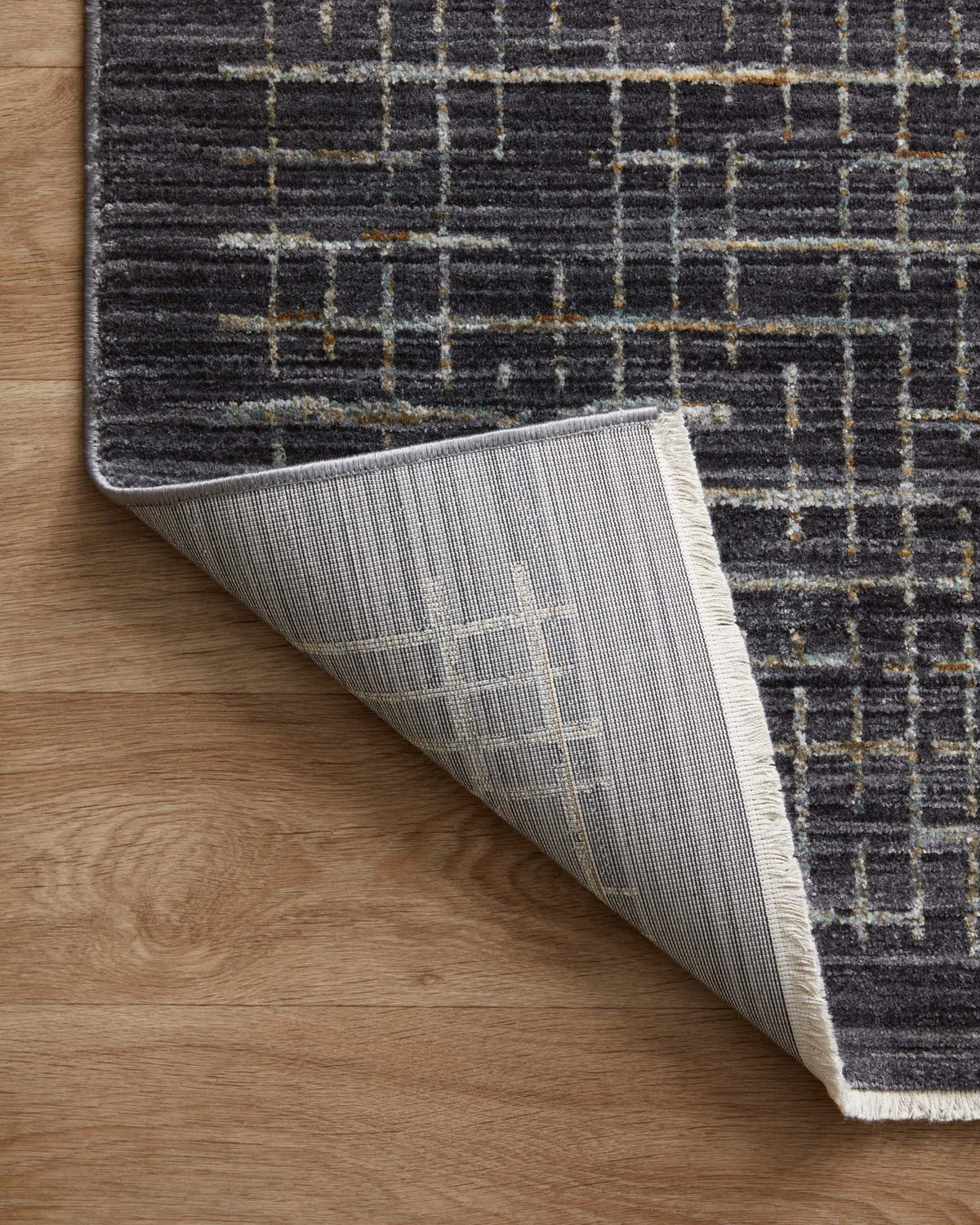 Loloi Soho SOH-01 Onyx / Silver area rug - image 7