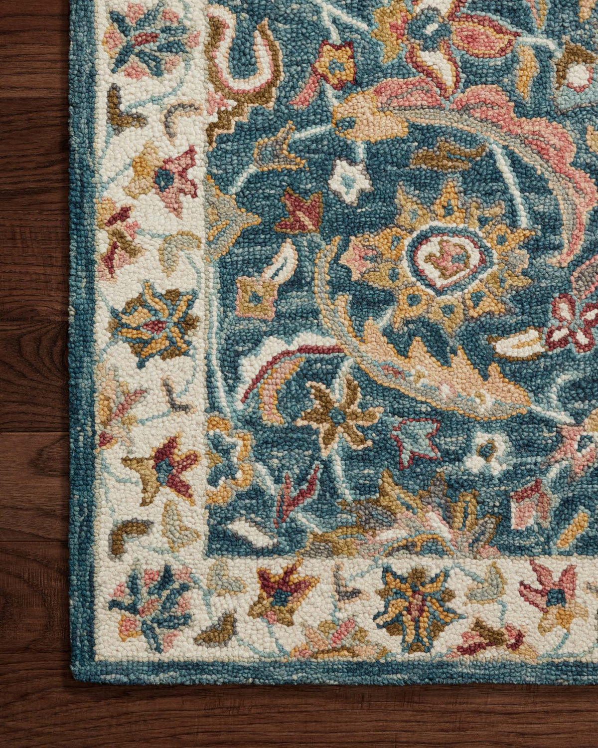 Loloi Victoria VK-24 Ocean / Multi area rug - image 3