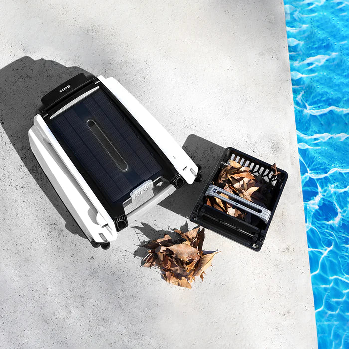 Betta SE Solar Powered Smart Robotic Pool Skimmer in White
