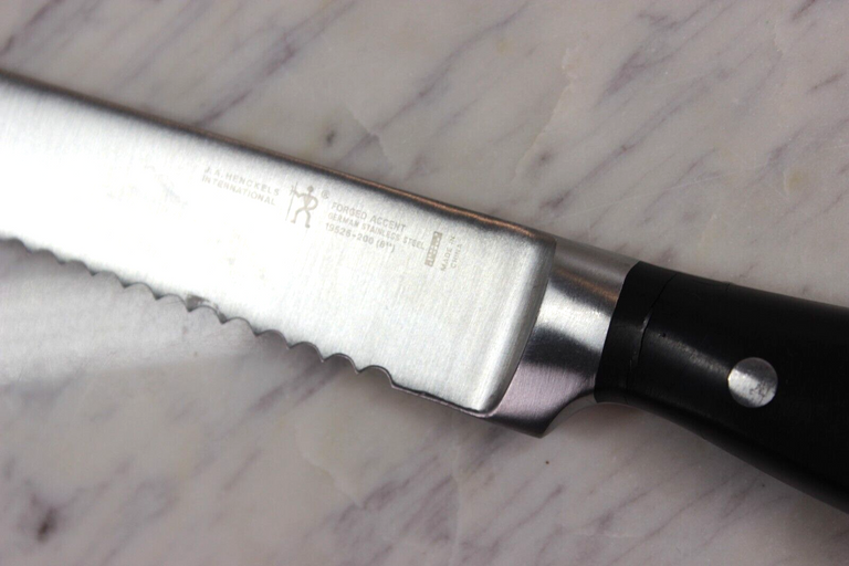 Henckels 8" Bread Knife, Forged Accent Series