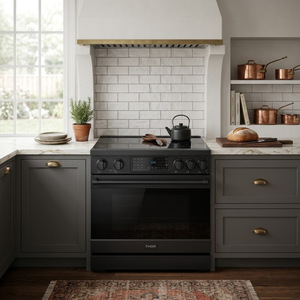 Gordon Ramsay by THOR Kitchen 36" Induction Range in Black Matte, Self-Clean and Air Fry, RSI36B