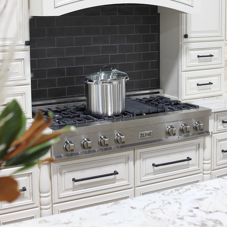 ZLINE 48" Rangetop in DuraSnow® Stainless Steel with 7 Gas Brass Burners And Griddle, RTS-GR-48