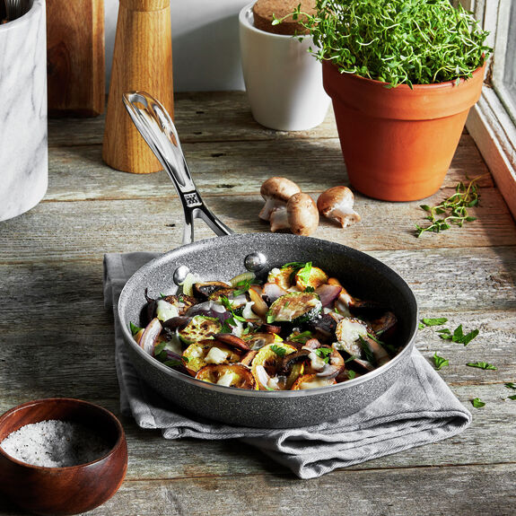 ZWILLING 8" Aluminum Nonstick Fry Pan, Vitale Series