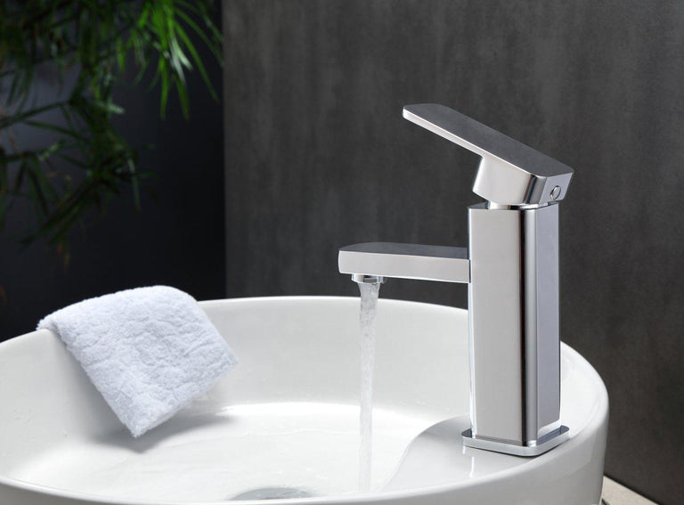 KubeBath Aqua Soho Single Hole Mount Bathroom Vanity Faucet - Chrome, AFB038