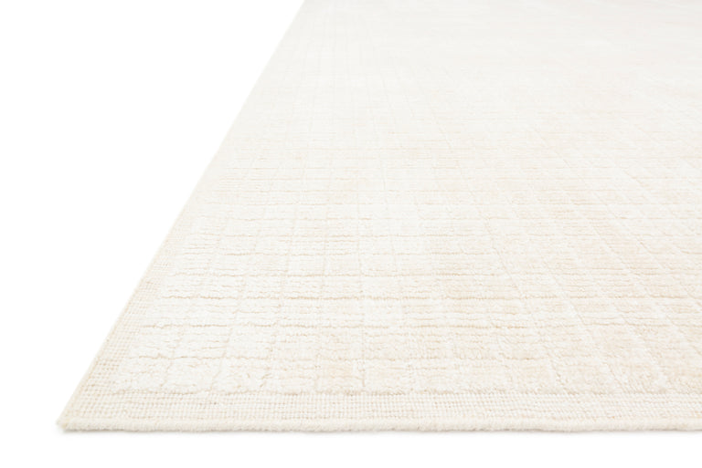 Loloi Rugs Beverly Collection Rug in Ivory - 2'6" x 9'9"