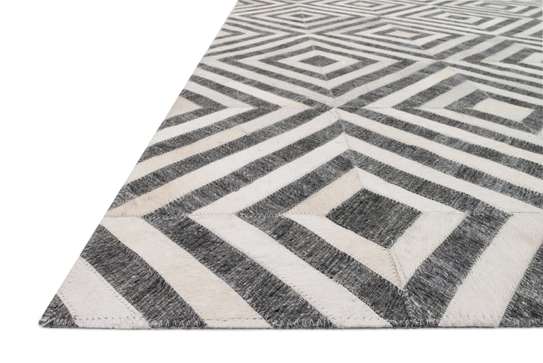 Loloi Rugs Dorado Collection Rug in Charcoal, Ivory - 5' x 7'6"