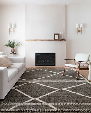 Loloi Rugs Iman Collection Rug in Beige, Charcoal - 4'0" x 6'0"