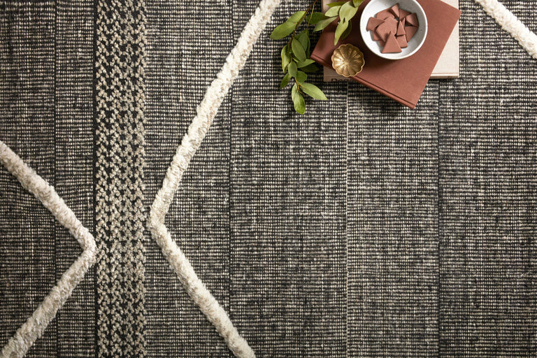 Loloi Rugs Iman Collection Rug in Beige, Charcoal - 5'6" x 8'6"