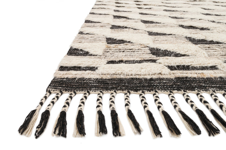 Loloi Rugs Khalid Collection Rug in Natural, Black - 4'0" x 6'0"