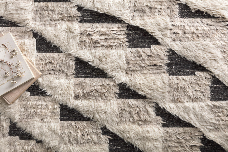 Loloi Rugs Khalid Collection Rug in Natural, Black - 9'6" x 13'6"
