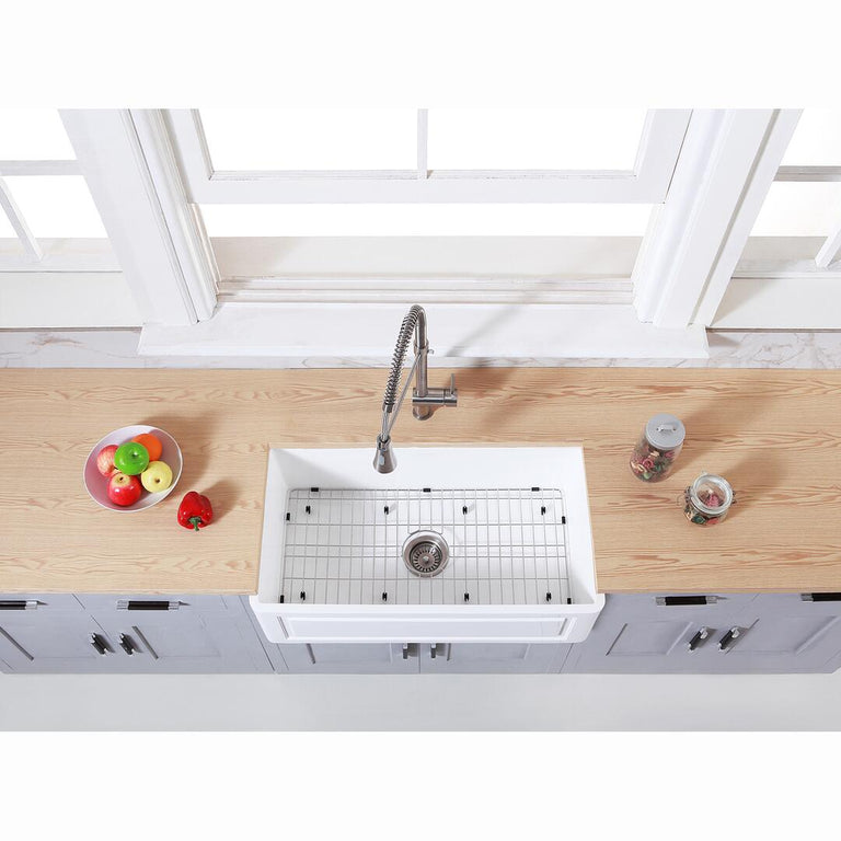 Kingston Brass 33 In Farmhouse Kitchen Sink With Strainer And Grid, Matte White, KGKFA331810LD
