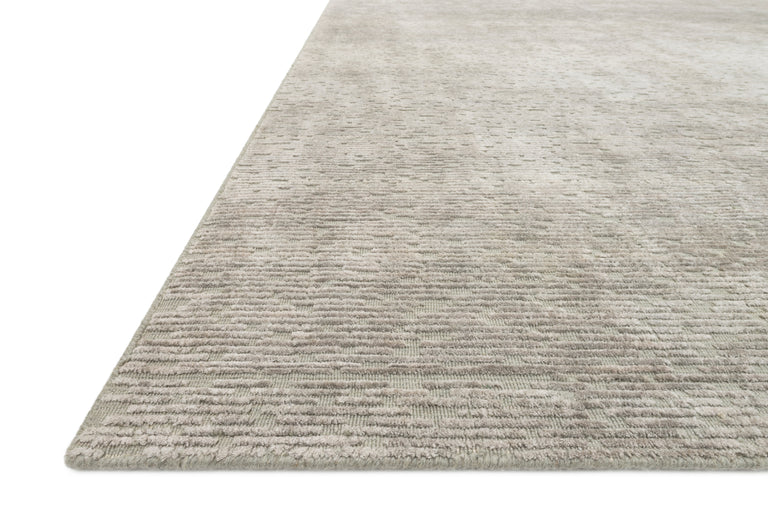 Loloi Rugs Ollie Collection Rug in Silver - 4'0" x 6'0"