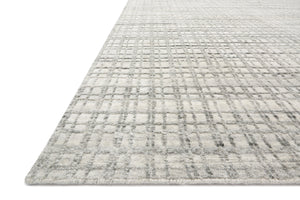 Loloi Rugs Urbana Collection Rug in Silver - 4'0" x 6'0"