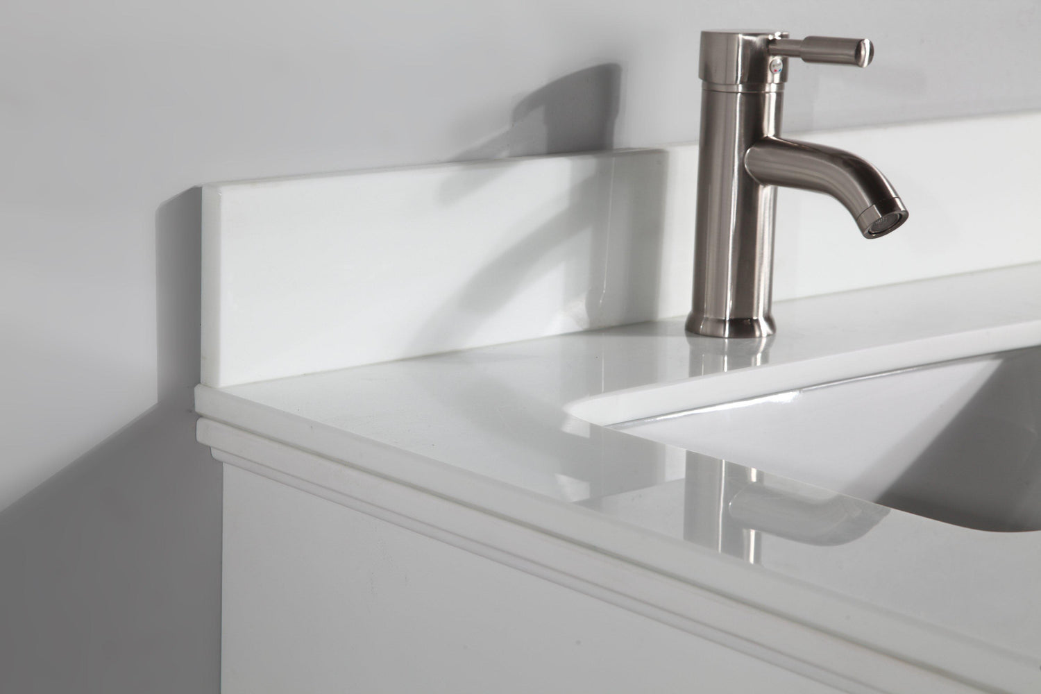 Genoa 60 in. W x 22 in. D x 36 in. H Bath Vanity in White with Vanity Top in White with White Basin and Mirror