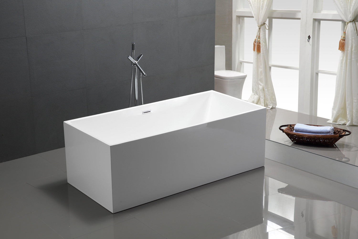 VA6813B-L 66.5" x 31.5" Freestanding Soaking Bathtub