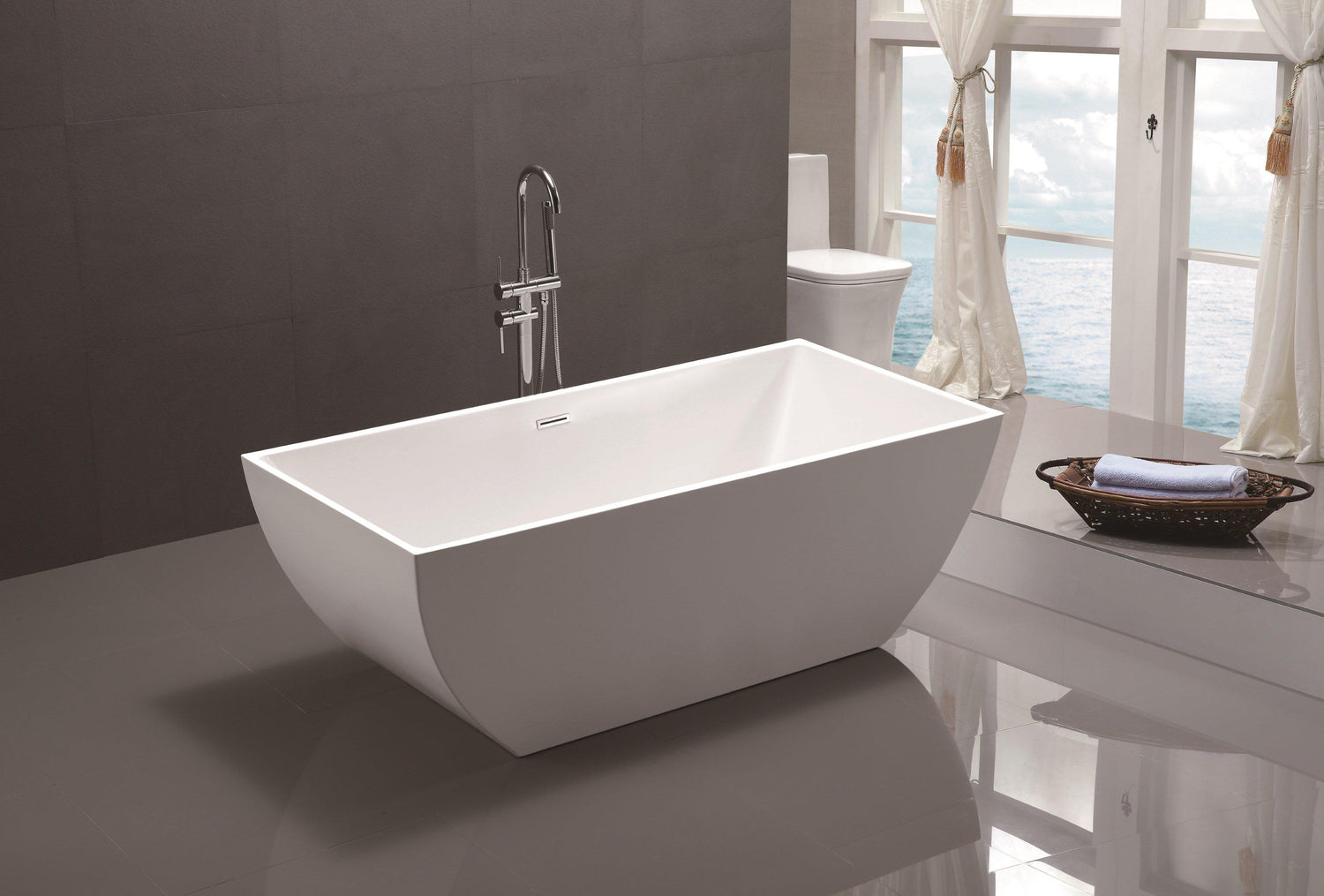 VA6821-L 67" x 31.5" Acrylic Freestanding Soaking Bathtub