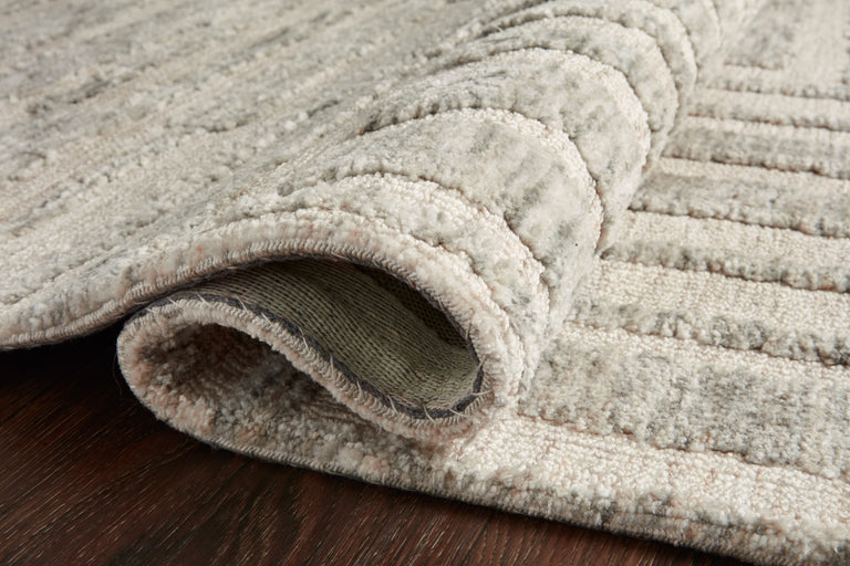 Loloi Rugs Yeshaia Collection Rug in Oatmeal, Silver - 9'3" x 13'
